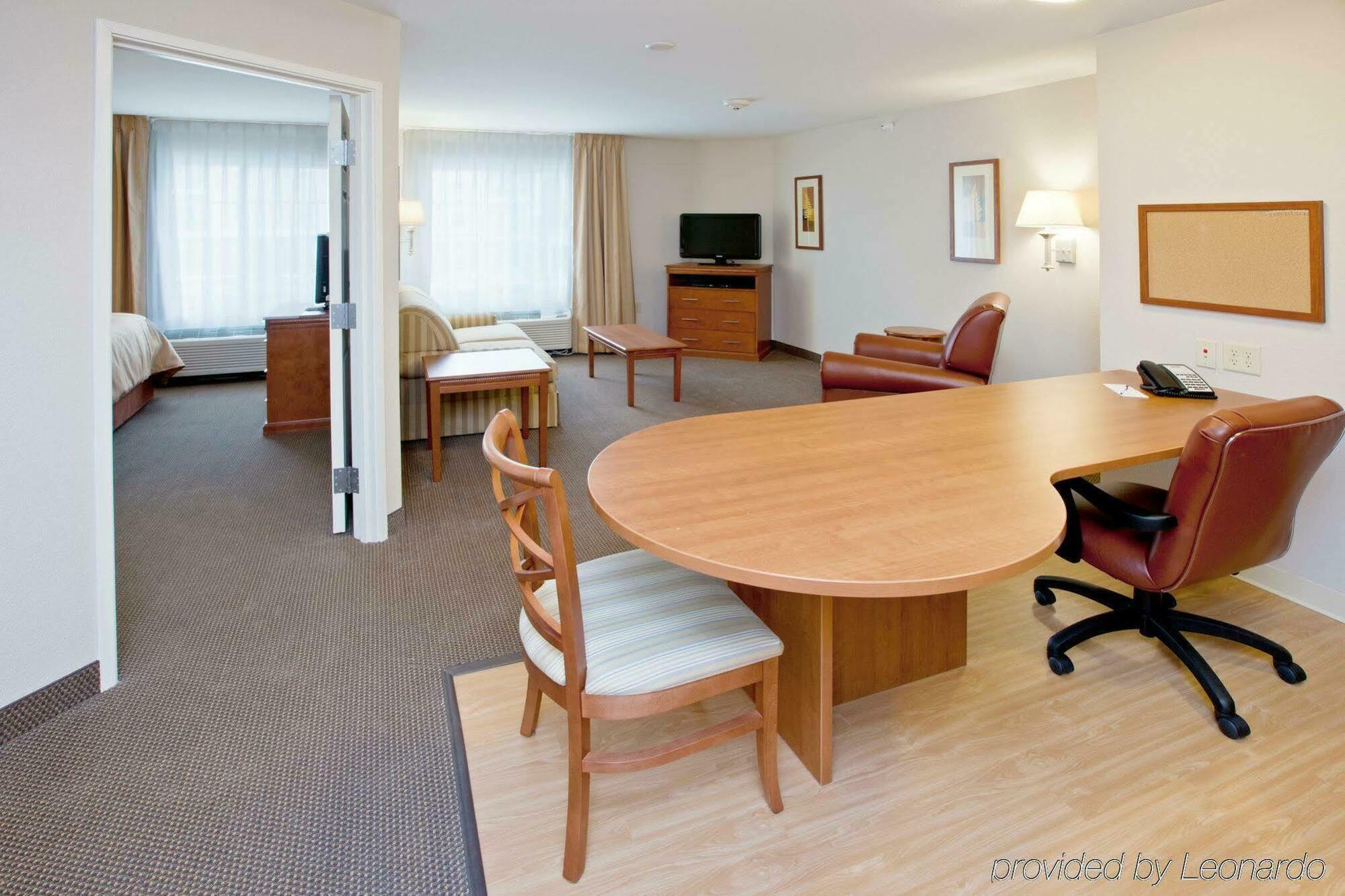 Candlewood Suites Champaign-Urbana University Area By Ihg Exterior photo